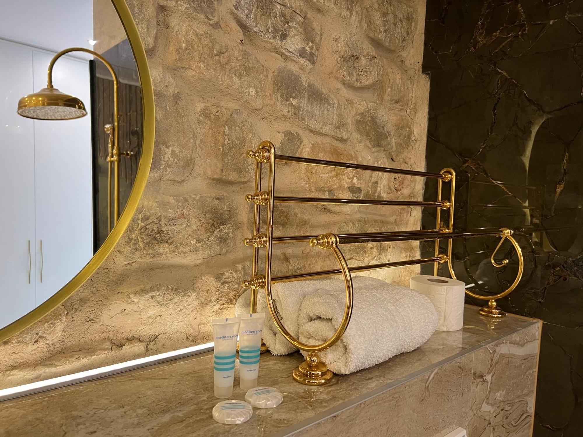 Emperor'S Residence Luxury Room - Unique Unesco Site Split Exteriör bild